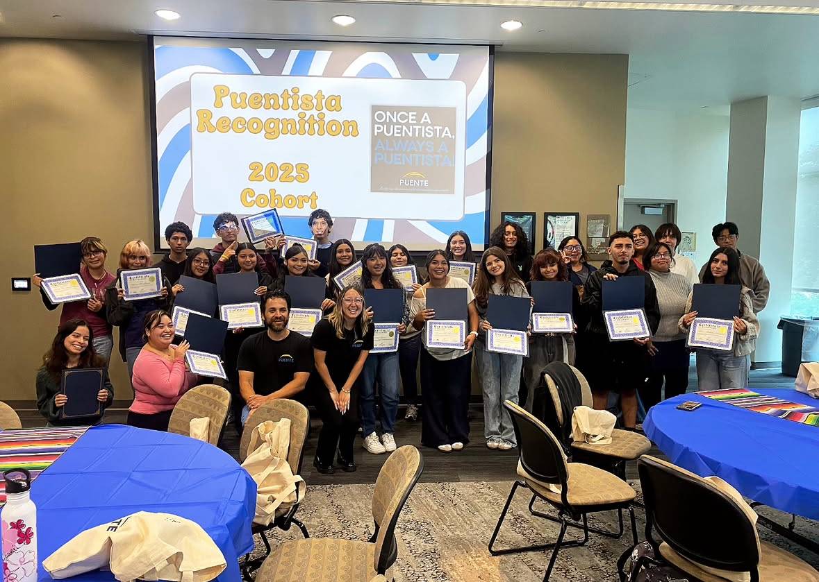 Puente students at Puente Bienvenida